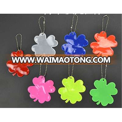 EN13356 flower shape reflective keychain for schoolbag Four Leaf Clover reflective pendant